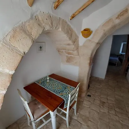 Le Pajare Bed and Breakfast